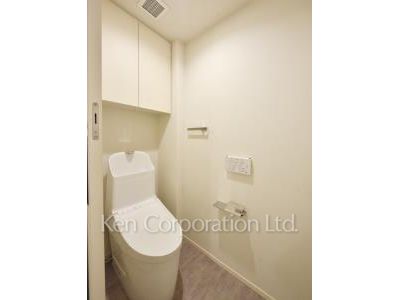 Lavatory ※Photo of the same layout on 3 floor. Decoration and fixture may differ.