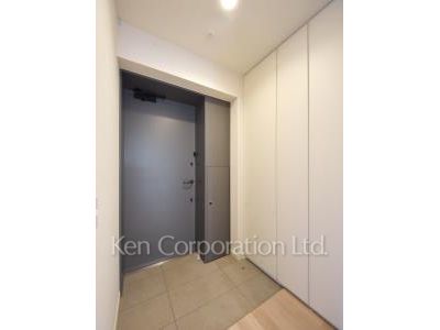 Entrance ※Photo of the same layout on 3 floor. Decoration and fixture may differ.