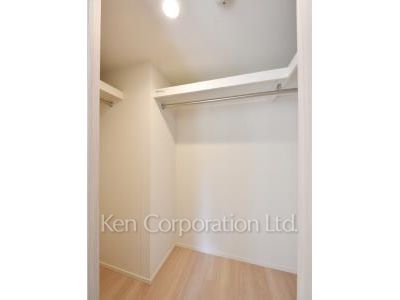 Walk-In Closet ※Photo of the same layout on 1 floor. Decoration and fixture may differ.