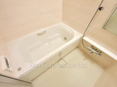 Bath ※Photo of the same layout on 1 floor. Decoration and fixture may differ.