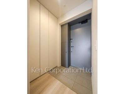 Entrance ※Photo of the same layout on 3 floor. Decoration and fixture may differ.