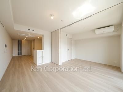 Living-Dining ※Photo of the same layout on 3 floor. Decoration and fixture may differ.