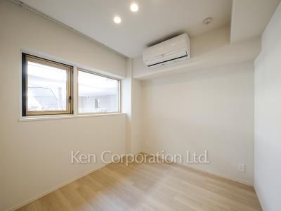 Bedroom ※Photo of the same layout on 3 floor. Decoration and fixture may differ.