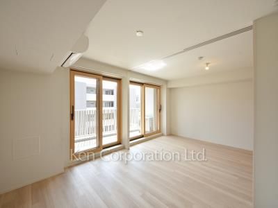 Bedroom ※Photo of the same layout on 3 floor. Decoration and fixture may differ.