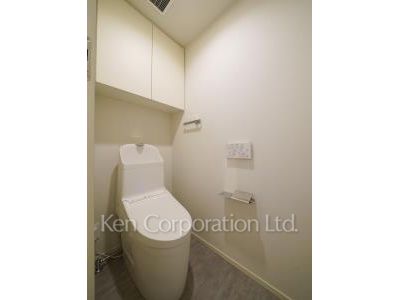 Lavatory ※Photo of the same layout on 1 floor. Decoration and fixture may differ.