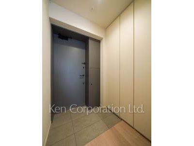 Entrance ※Photo of the same layout on 1 floor. Decoration and fixture may differ.
