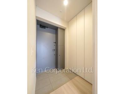 Entrance ※Photo of the same layout on 3 floor. Decoration and fixture may differ.