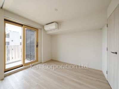Bedroom ※Photo of the same layout on 3 floor. Decoration and fixture may differ.