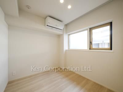 Bedroom ※Photo of the same layout on 3 floor. Decoration and fixture may differ.