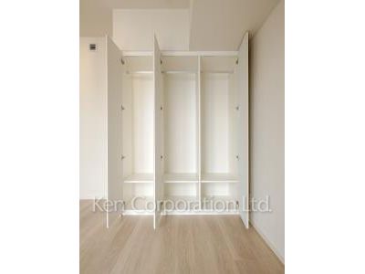 Closet ※Photo of the same layout on 3 floor. Decoration and fixture may differ.
