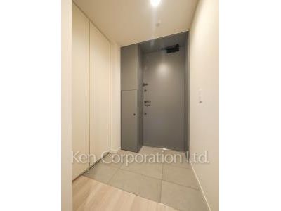 Entrance ※Photo of the same layout on 3 floor. Decoration and fixture may differ.