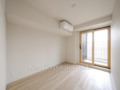 Bedroom ※Photo of the same layout on 3 floor. Decoration and fixture may differ.