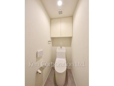Lavatory ※Photo of the same layout on 3 floor. Decoration and fixture may differ.