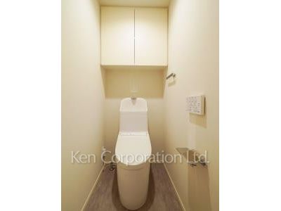 Lavatory ※Photo of the same layout on 1 floor. Decoration and fixture may differ.