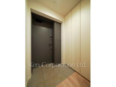 Entrance ※Photo of the same layout on 1 floor. Decoration and fixture may differ.