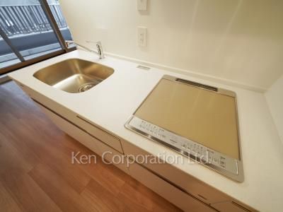 Kitchen ※Photo of the same layout on 1 floor. Decoration and fixture may differ.