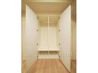 Closet ※Photo of the same layout on 1 floor. Decoration and fixture may differ.