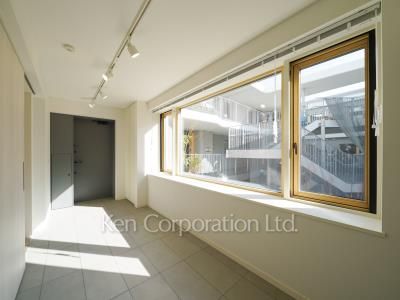 Entrance ※Photo of the same layout on 3 floor. Decoration and fixture may differ.