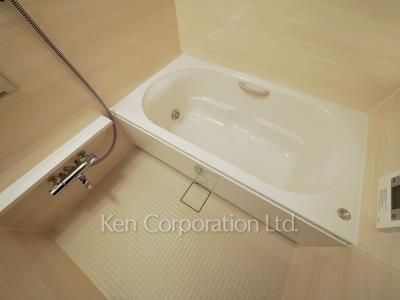 Bath ※Photo of the same layout on 3 floor. Decoration and fixture may differ.