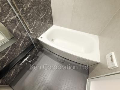 Bath ※Photo of the same layout on 2 floor. Decoration and fixture may differ.