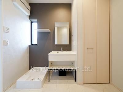 Powder Room