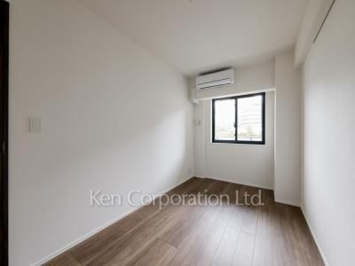 Bedroom ※Photo of the same layout on 5 floor. Decoration and fixture may differ.