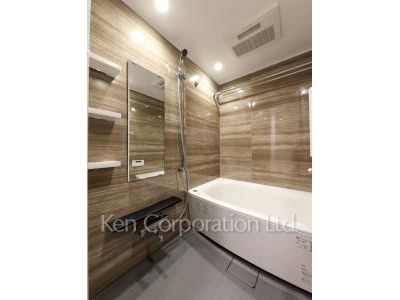 Bath ※Photo of the same layout on 5 floor. Decoration and fixture may differ.