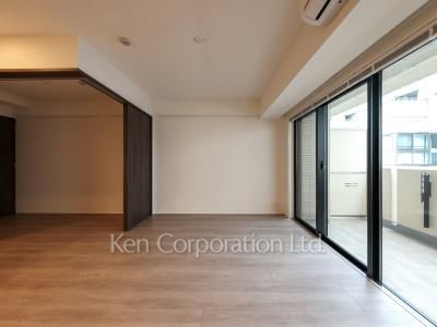 Living-Dining ※Photo of the same layout on 4 floor. Decoration and fixture may differ.