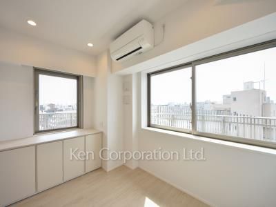 Bedroom ※Photo of the same layout on 7 floor. Decoration and fixture may differ.