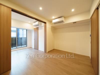 Living-Dining ※Photo of the same layout on 4 floor. Decoration and fixture may differ.