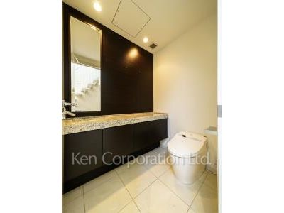 Lavatory