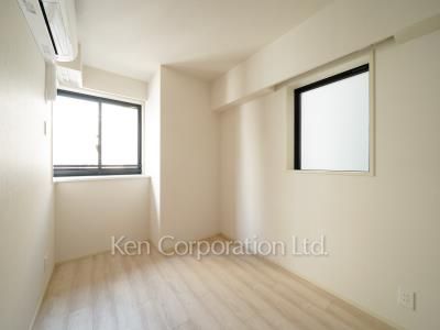 Bedroom ※Photo of the same layout on 5 floor. Decoration and fixture may differ.