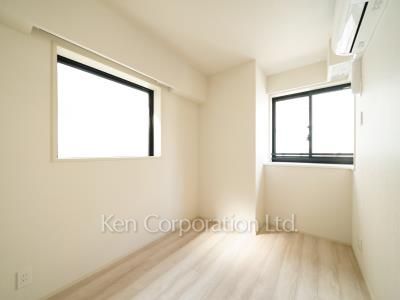 Bedroom ※Photo of the same layout on 5 floor. Decoration and fixture may differ.