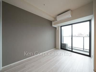 Bedroom ※Photo of the same layout on 6 floor. Decoration and fixture may differ.