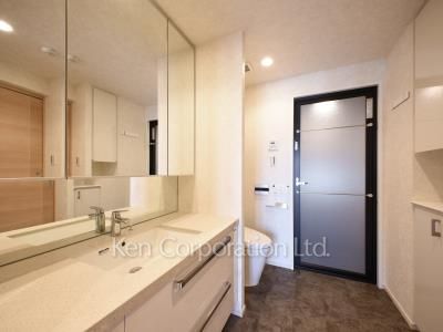 Powder Room