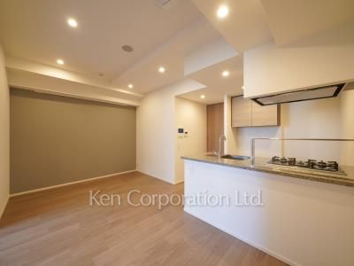 Living-Dining ※Photo of the same layout on 4 floor. Decoration and fixture may differ.