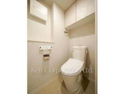 Lavatory ※Photo of the same layout on 9 floor. Decoration and fixture may differ.