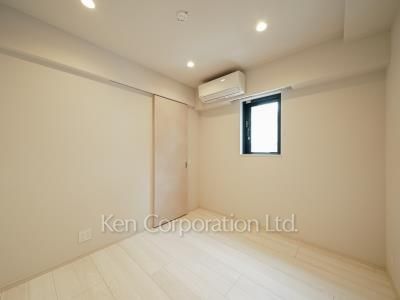 Bedroom ※Photo of the same layout on 9 floor. Decoration and fixture may differ.