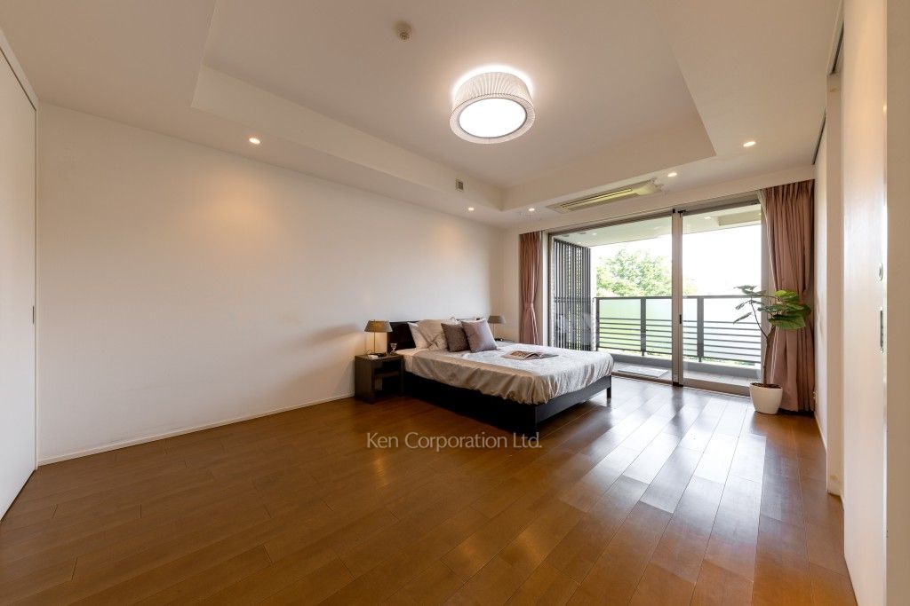 Bliss Beige Jingumae East
