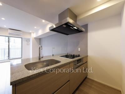 Kitchen ※Photo of the same layout on 3 floor. Decoration and fixture may differ.