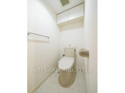 Lavatory ※Photo of the same layout on 1 floor. Decoration and fixture may differ.