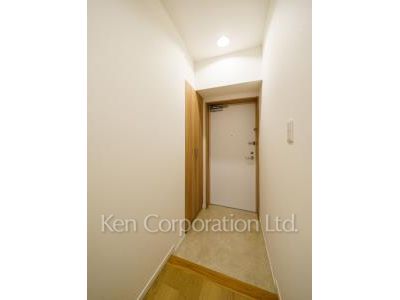 Entrance ※Photo of the same layout on 1 floor. Decoration and fixture may differ.