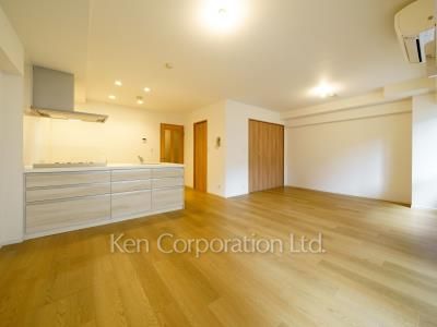 Living-Dining ※Photo of the same layout on 1 floor. Decoration and fixture may differ.