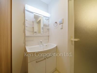 Powder Room ※Photo of the same layout on 1 floor. Decoration and fixture may differ.