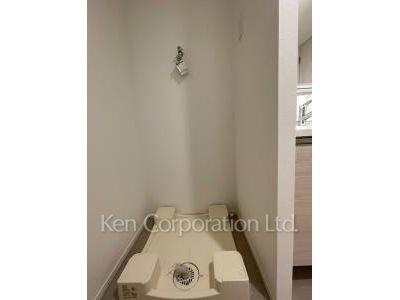 Powder Room ※Photo of the same layout on 9 floor. Decoration and fixture may differ.