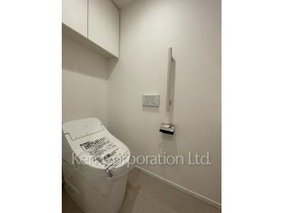 Lavatory ※Photo of the same layout on 9 floor. Decoration and fixture may differ.