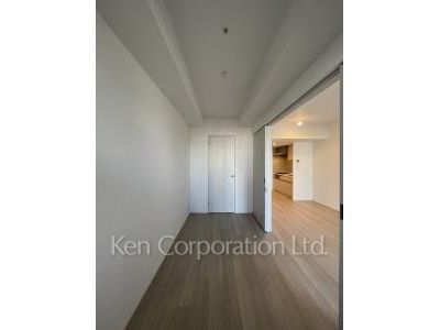 Bedroom ※Photo of the same layout on 9 floor. Decoration and fixture may differ.