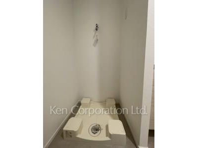 Powder Room ※Photo of the same layout on 9 floor. Decoration and fixture may differ.