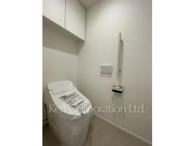Lavatory ※Photo of the same layout on 9 floor. Decoration and fixture may differ.