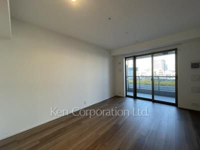 Bedroom ※Photo of the same layout on 9 floor. Decoration and fixture may differ.